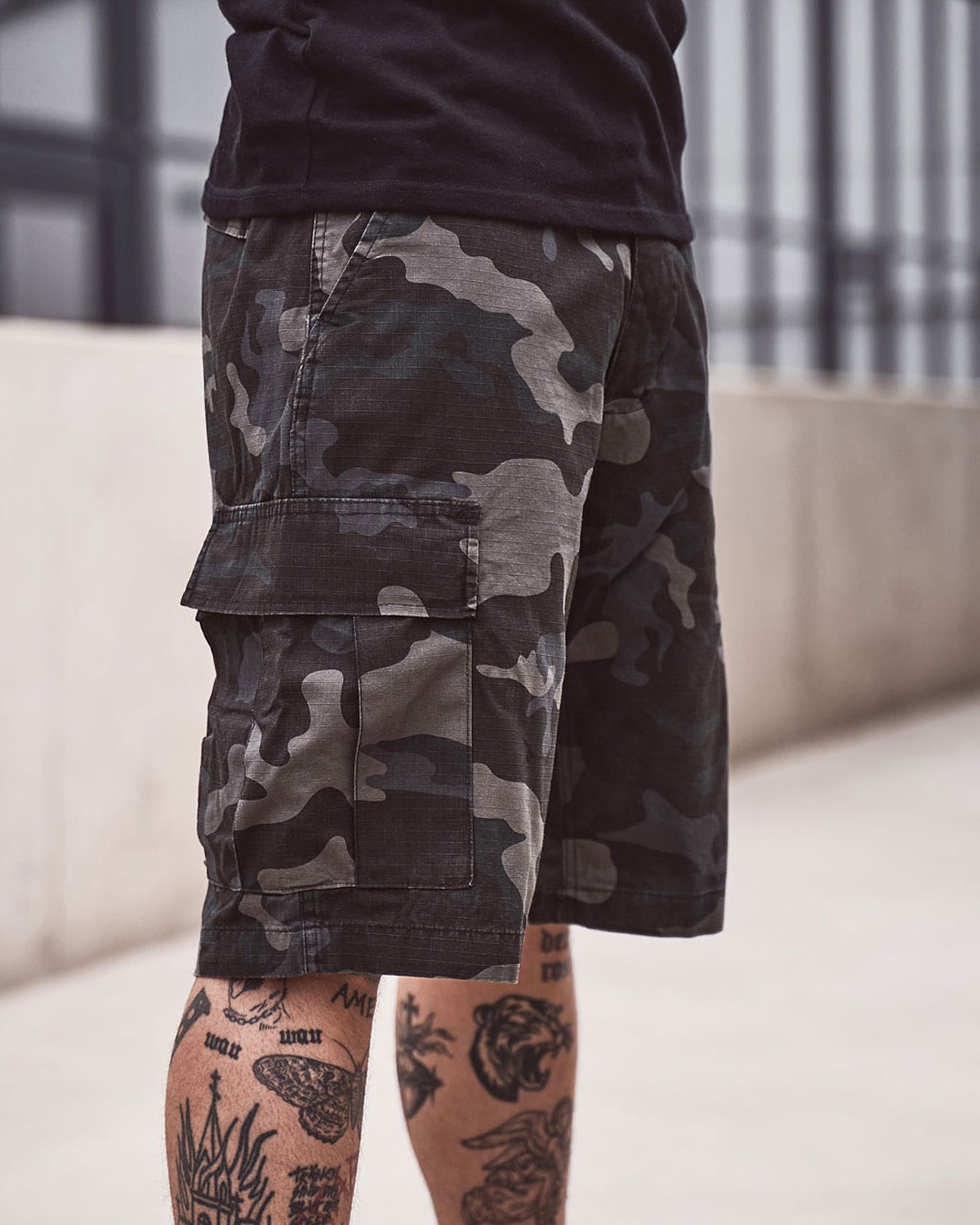 Mens black camo cargo shorts on sale