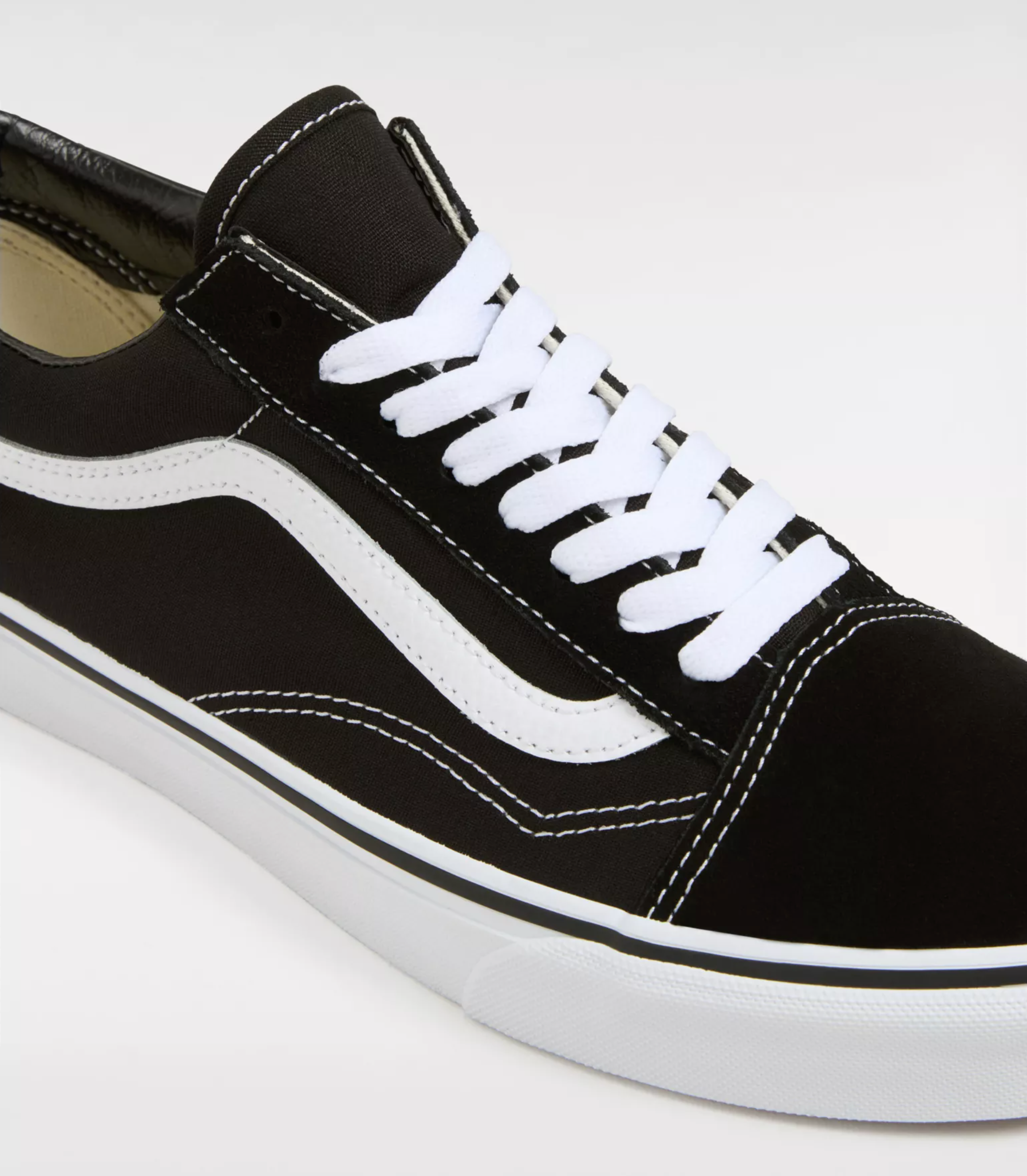 Vans UA Old Skool Low tennarit - Musta/Valkoinen