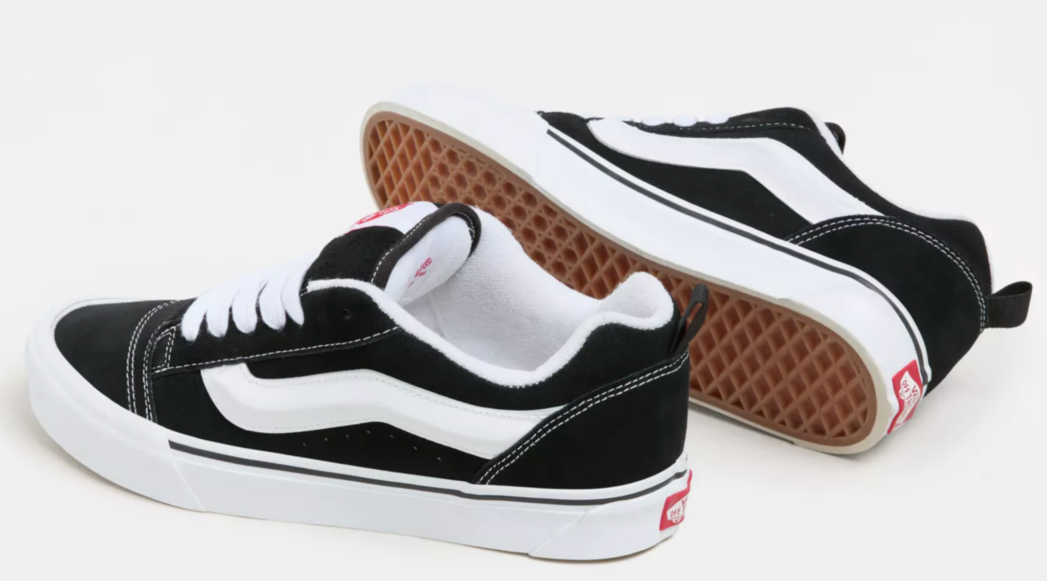 Vans Knu Skool Low tennarit - Musta/Valkoinen