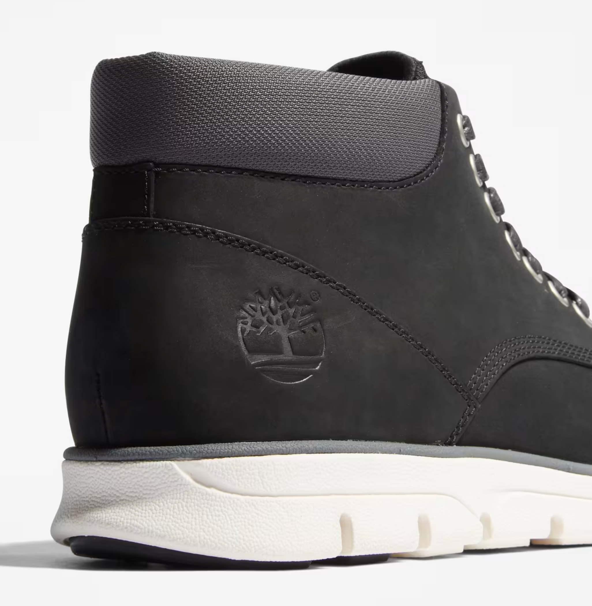 Timberland Bradstreet mid tennarit - Musta