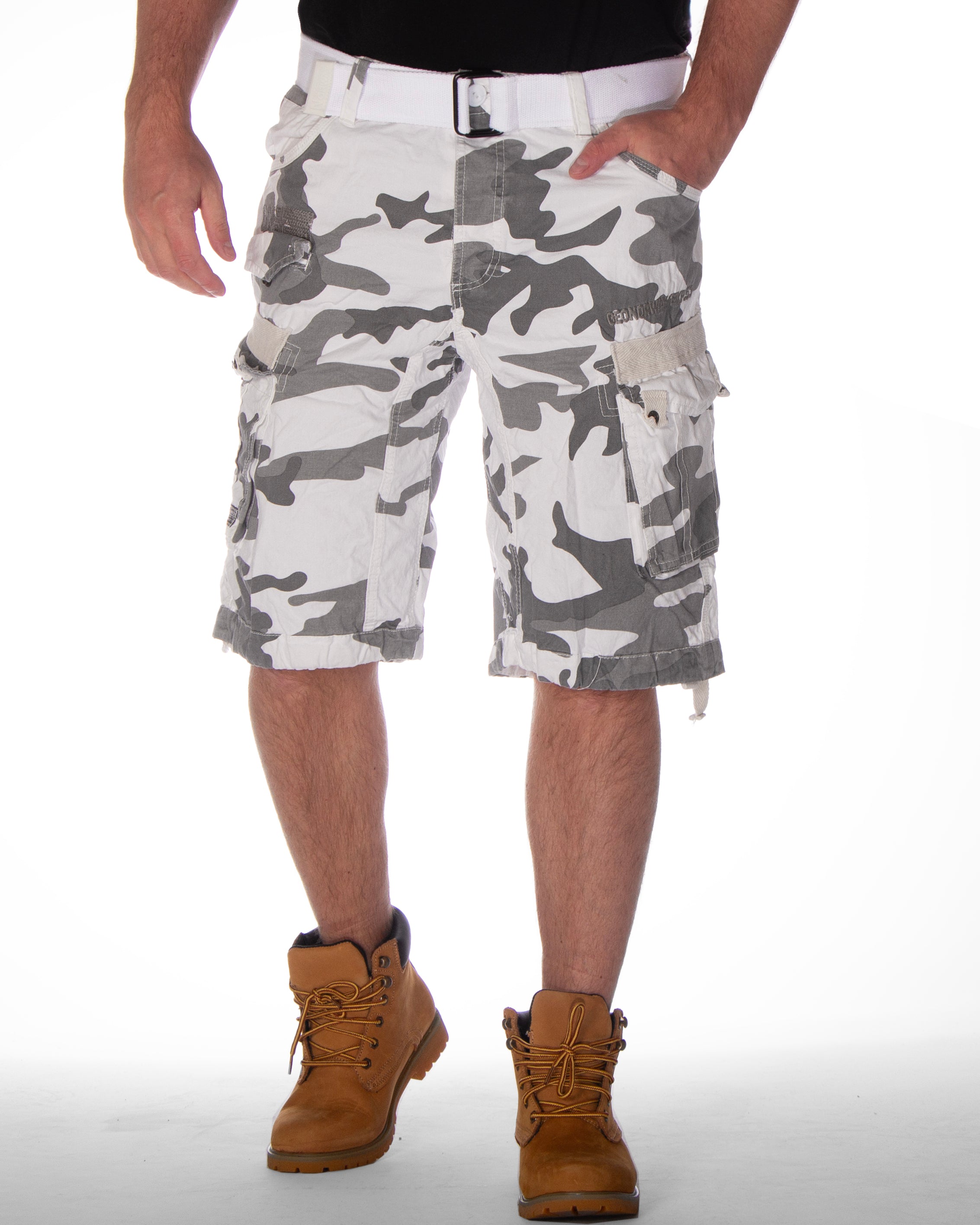 Panoramique cargo shorts White camo