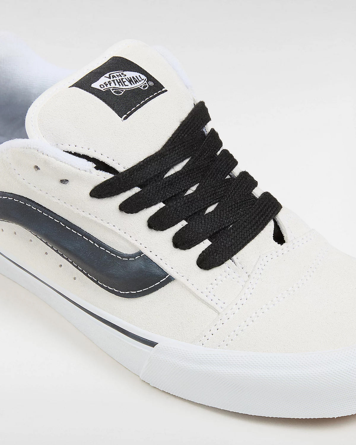 Vans Knu Skool Low tennarit - Valkoinen/Musta